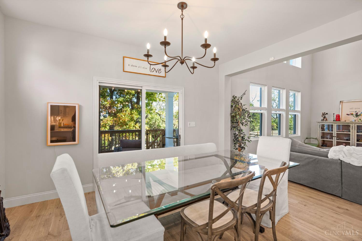 5289 Brougham Lane Property Photo 8