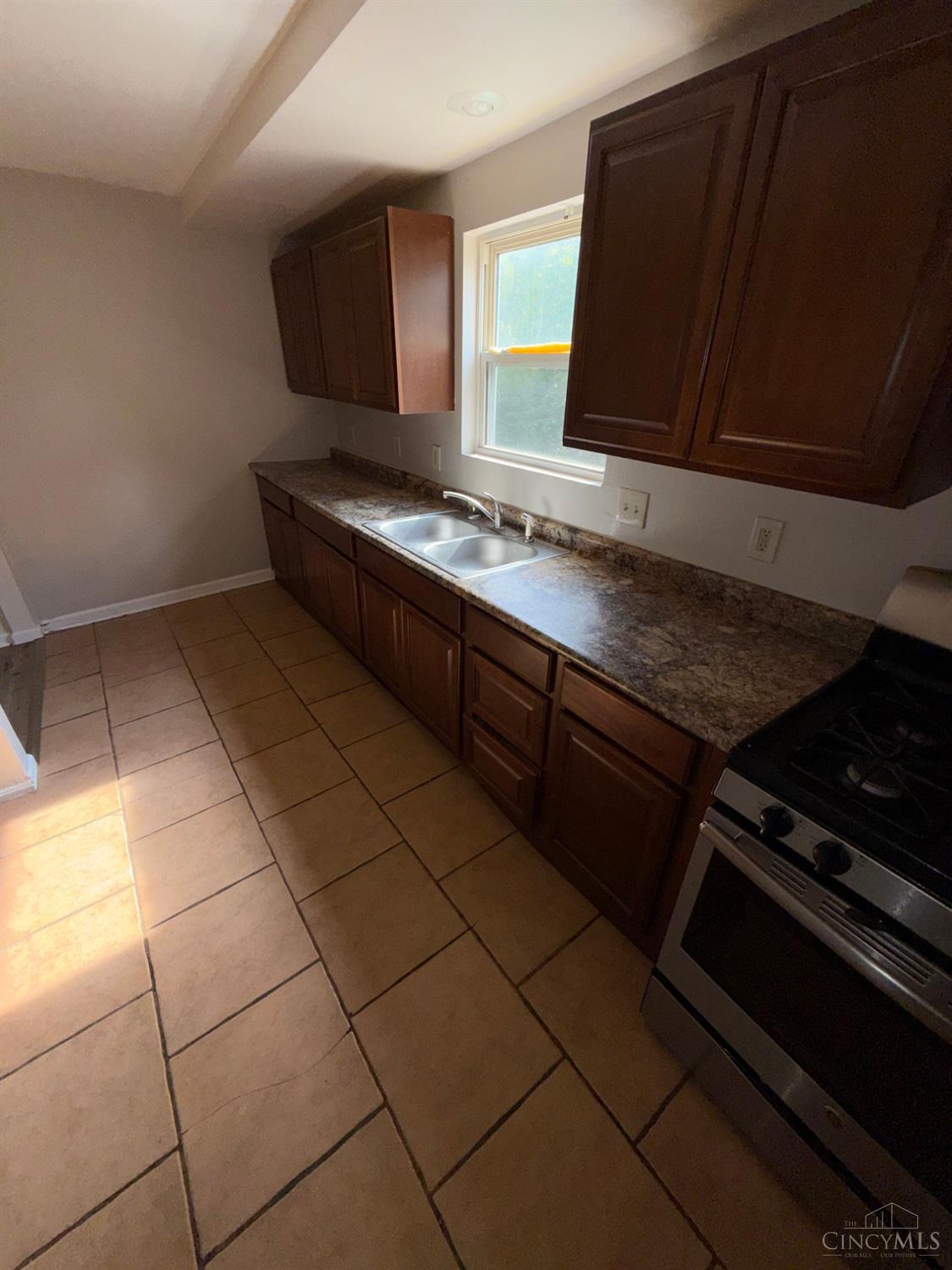 E 87 State Road Property Photo 4