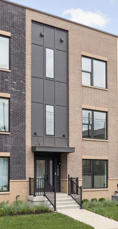 1608 DeSales Lane Property Photo 1