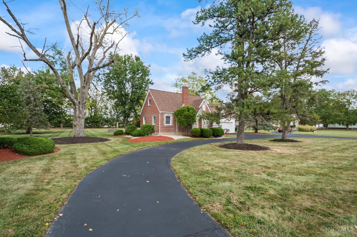 5794 River Road Property Photo 5