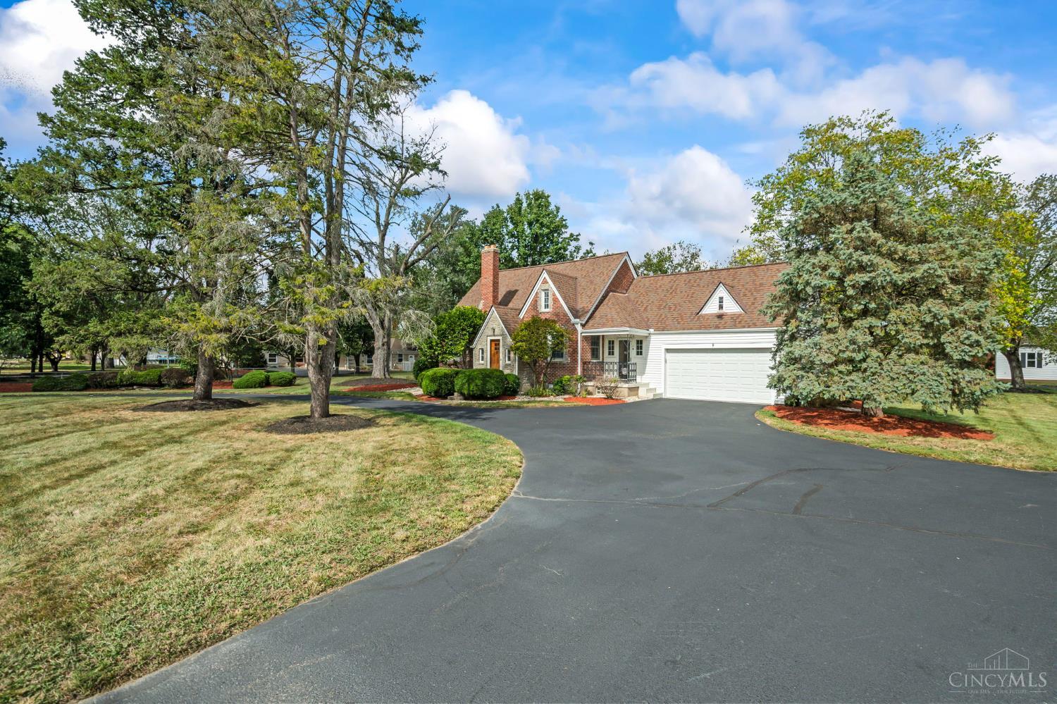 5794 River Road Property Photo 6