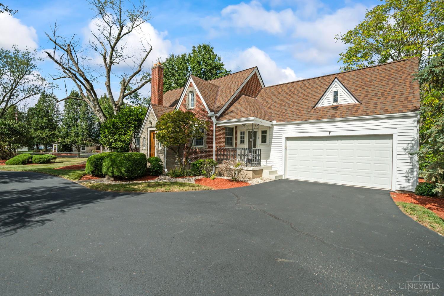 5794 River Road Property Photo 8