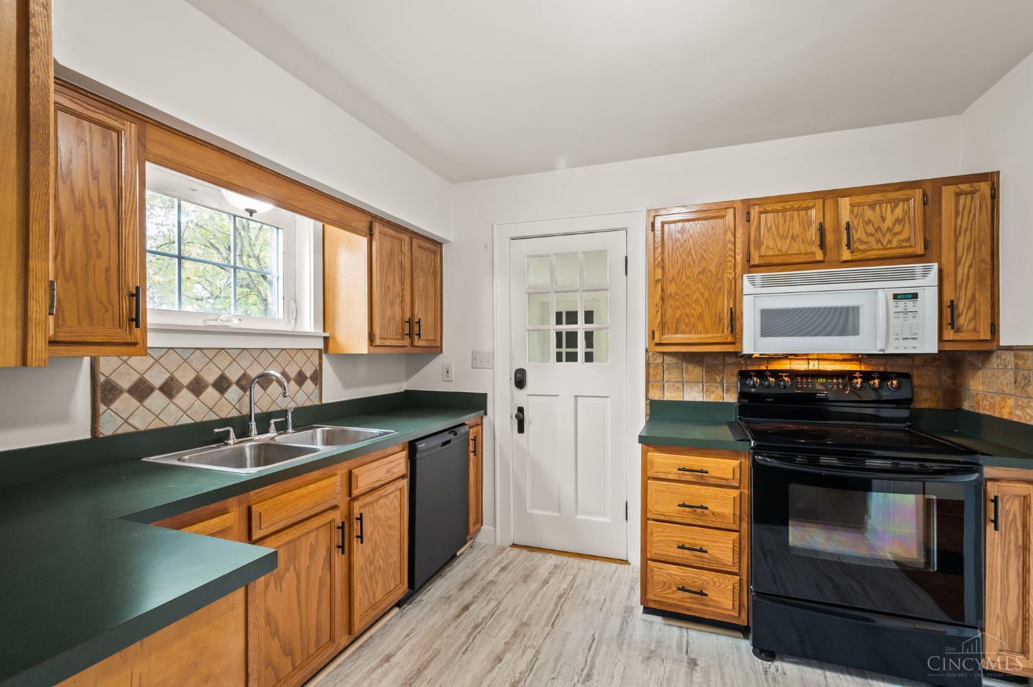 5794 River Road Property Photo 35