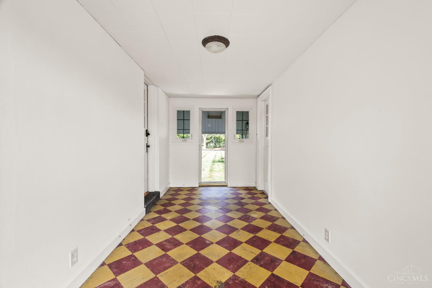 5794 River Road Property Photo 52