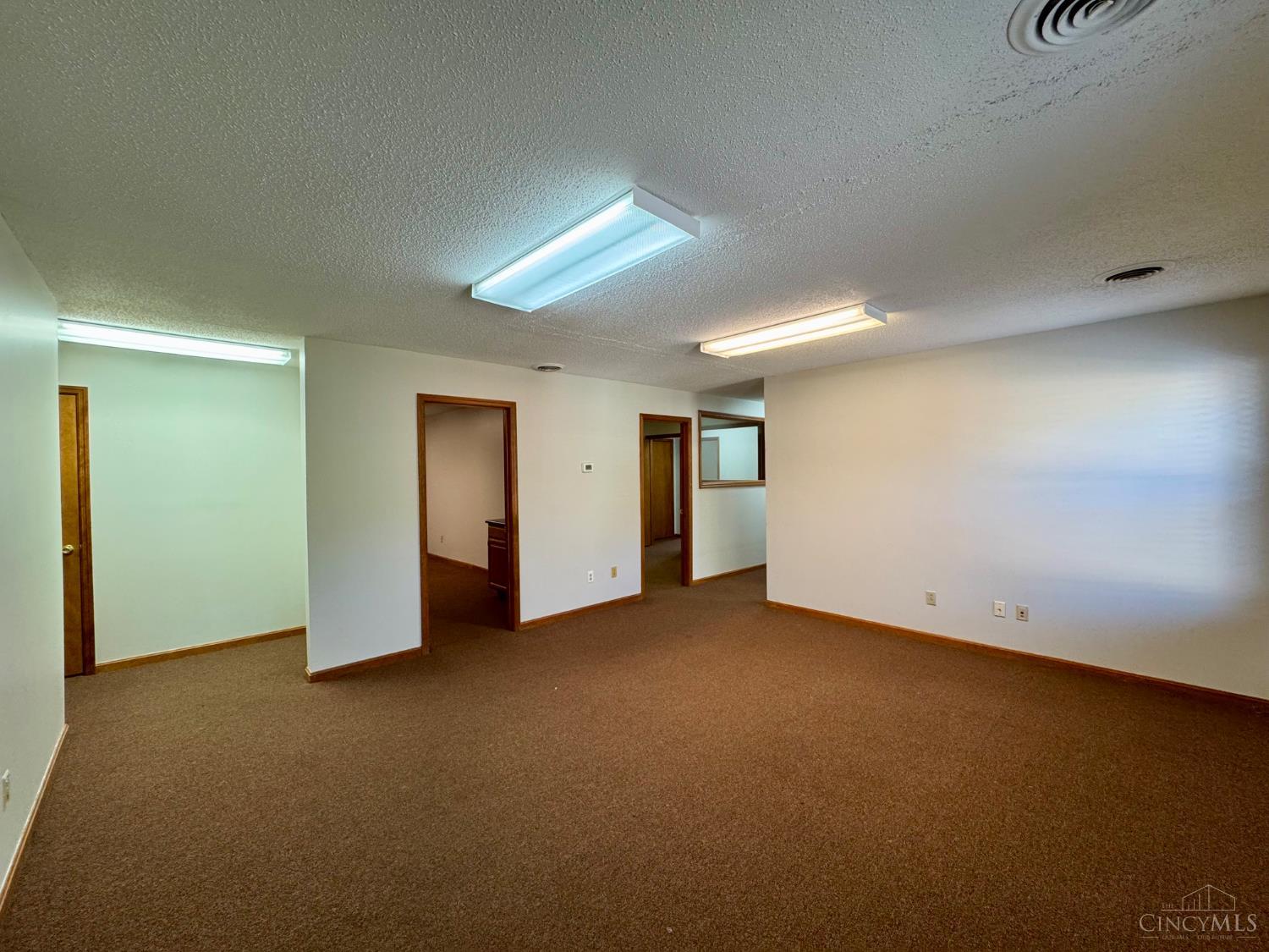 8859 Brookside Avenue Property Photo 10