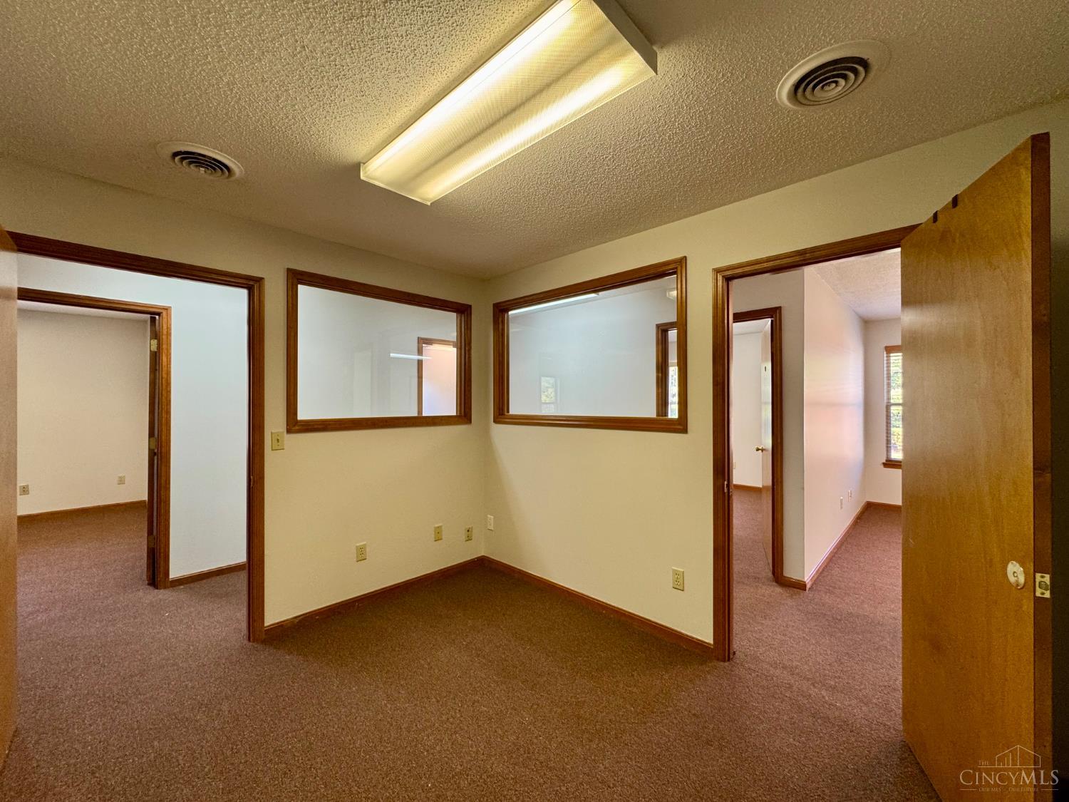 8859 Brookside Avenue Property Photo 12