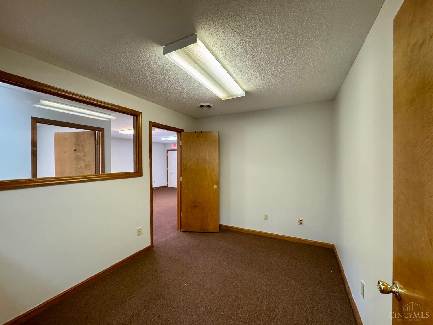 8859 Brookside Avenue Property Photo 13