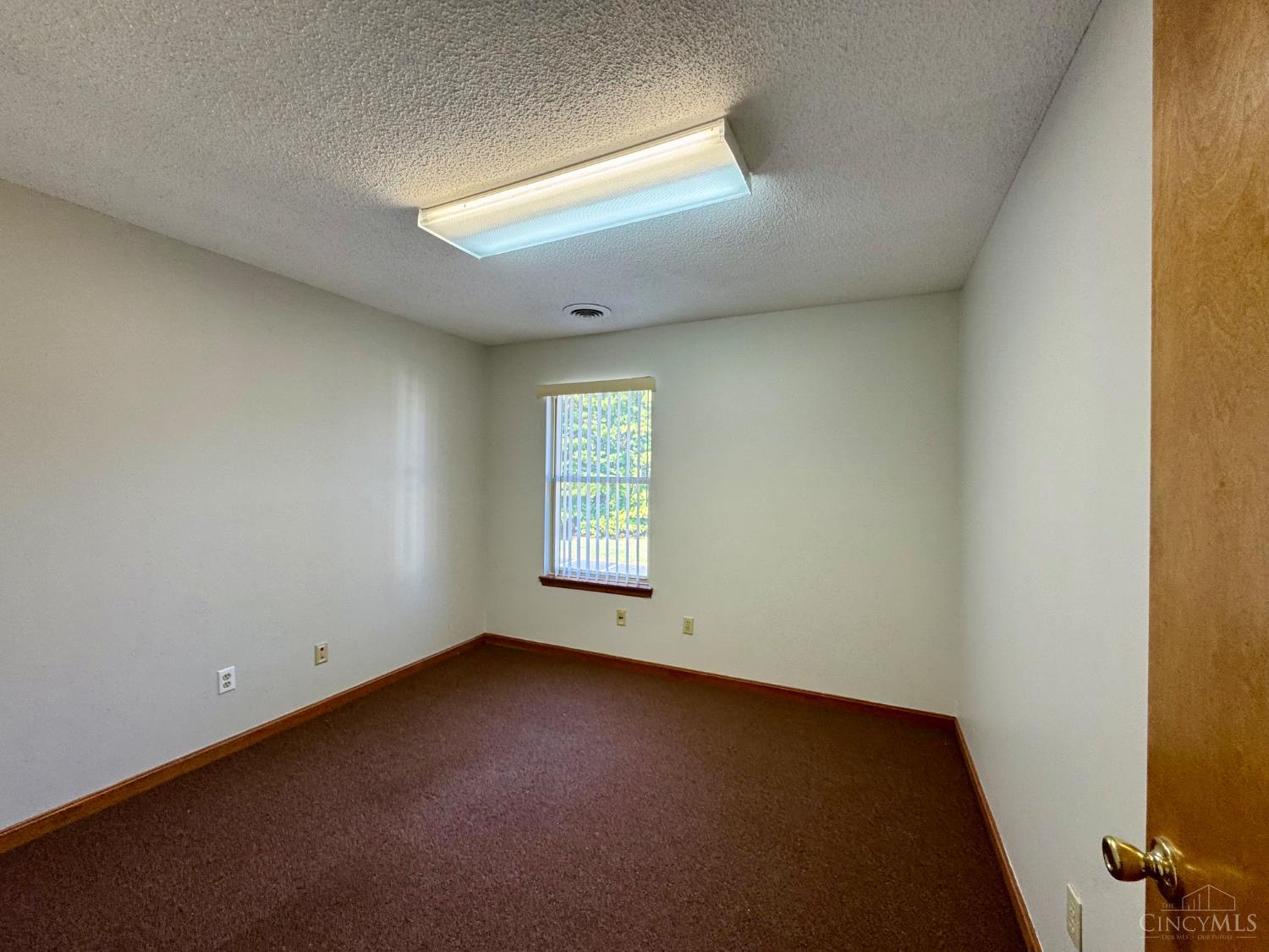 8859 Brookside Avenue Property Photo 14
