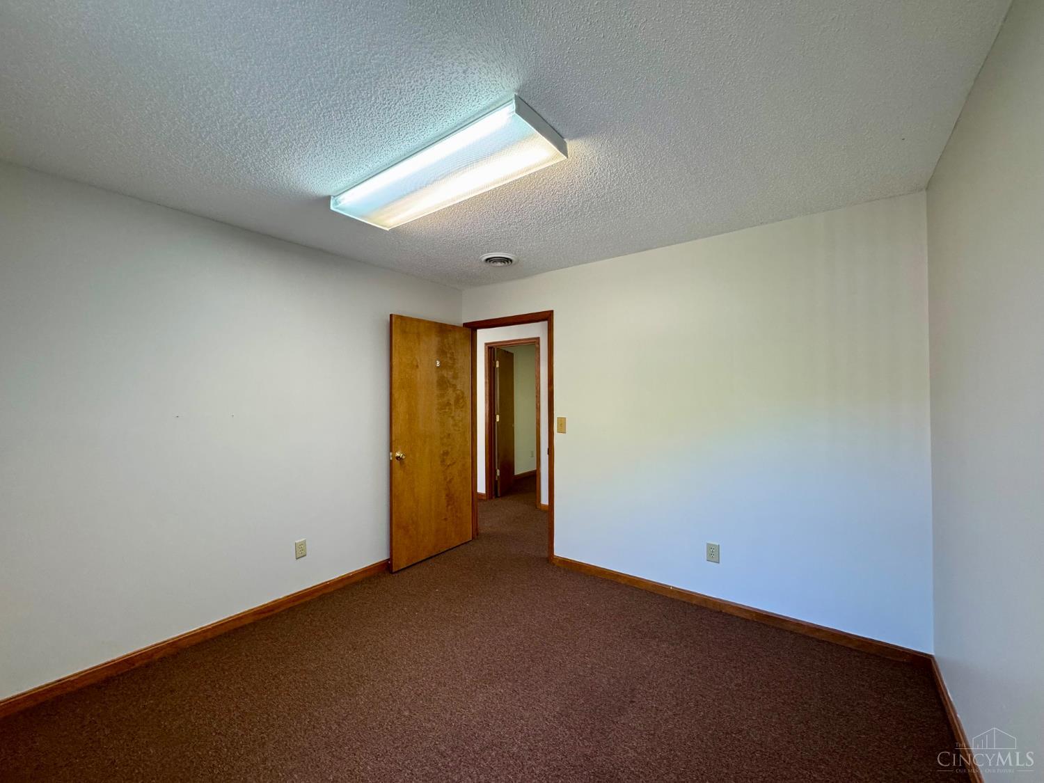 8859 Brookside Avenue Property Photo 15