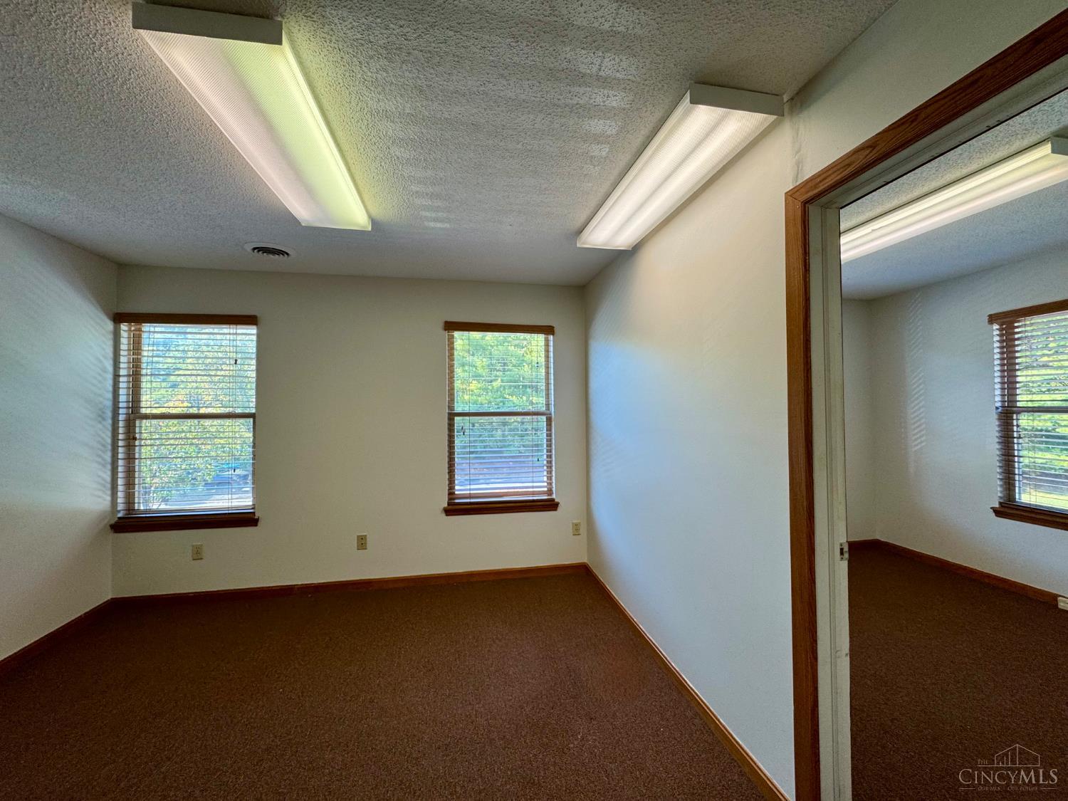 8859 Brookside Avenue Property Photo 16