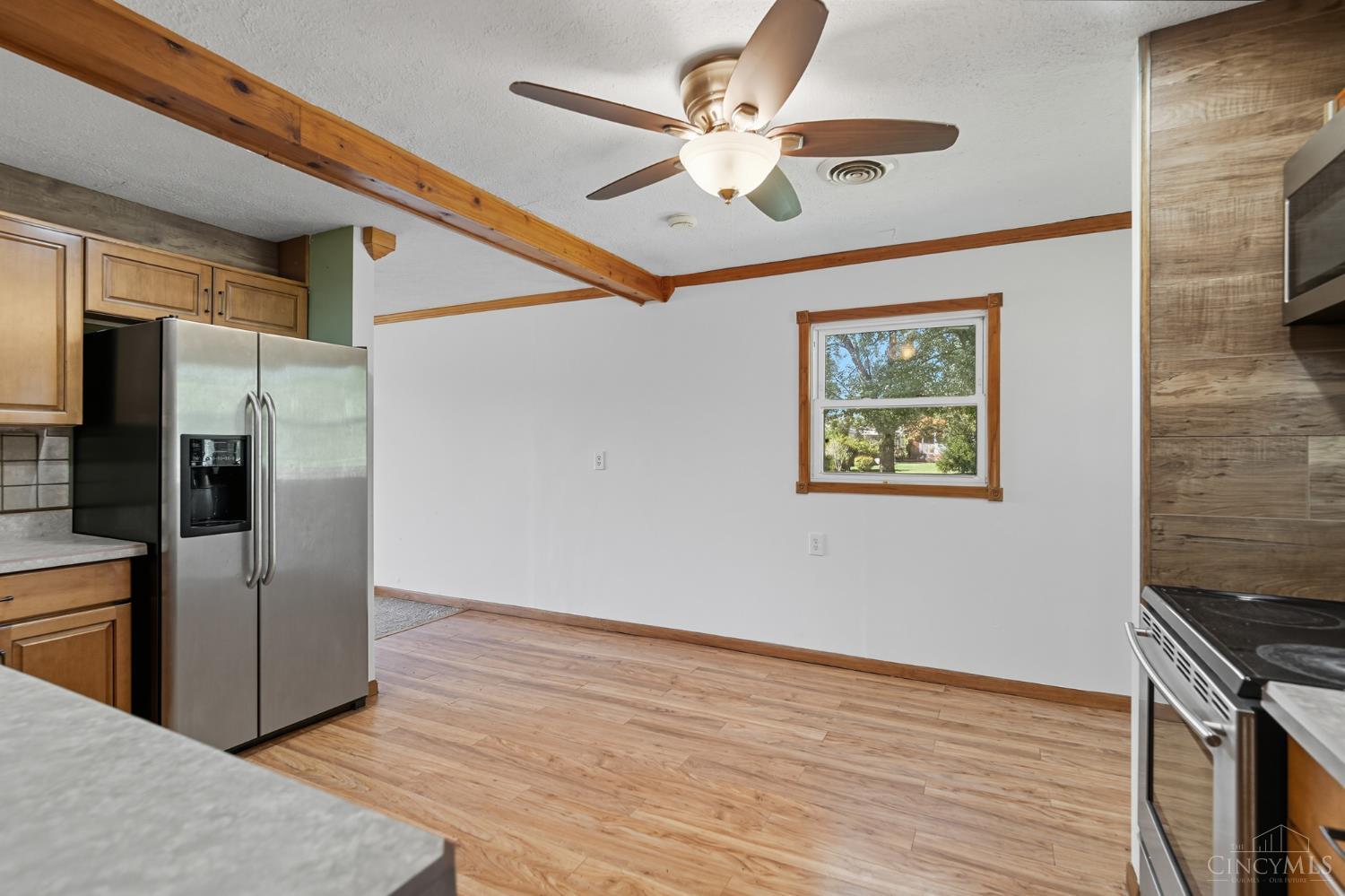 3730 Greentree Road Property Photo 15