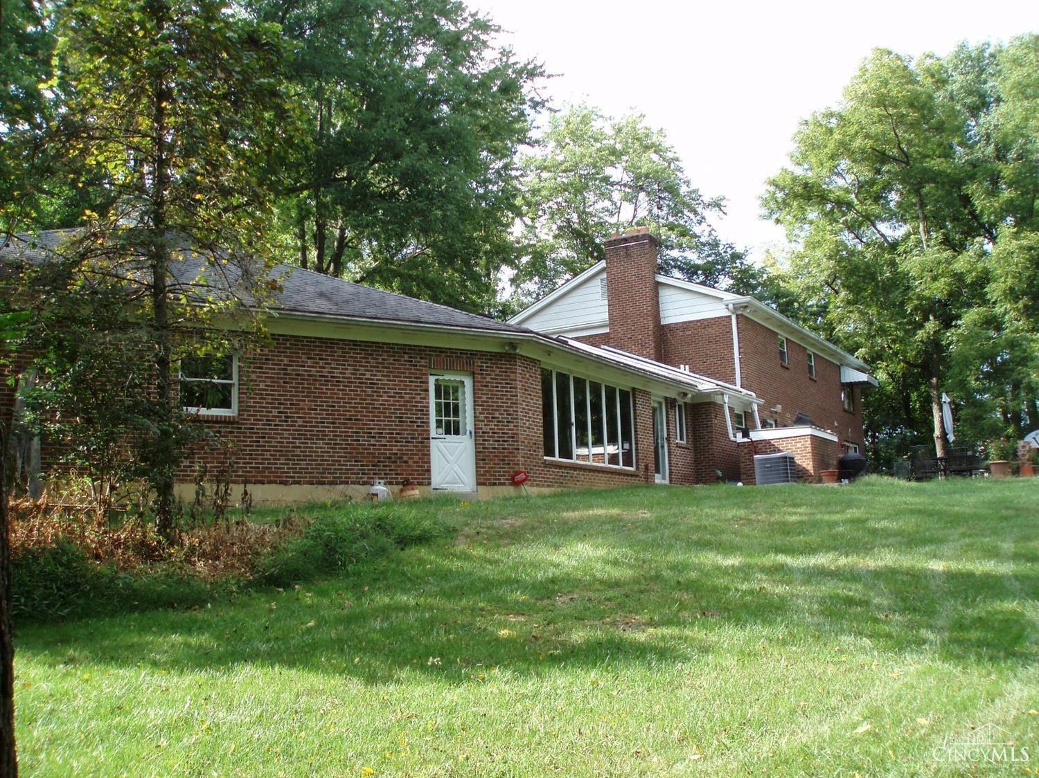 1140 Weber Road Property Photo 8