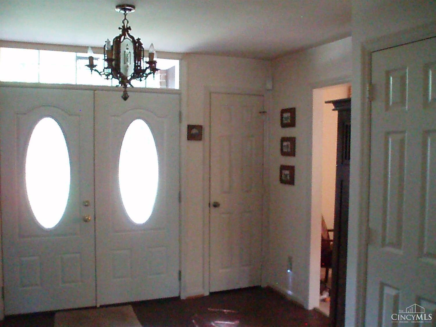 1140 Weber Road Property Photo 14