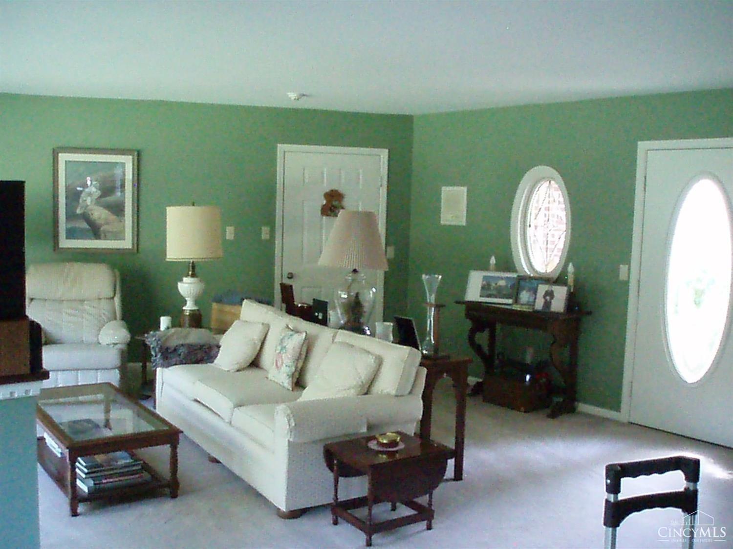 1140 Weber Road Property Photo 15