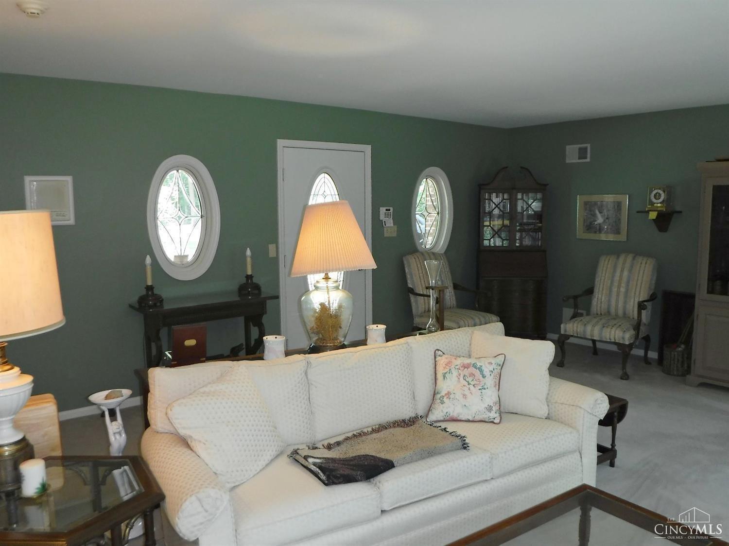 1140 Weber Road Property Photo 16