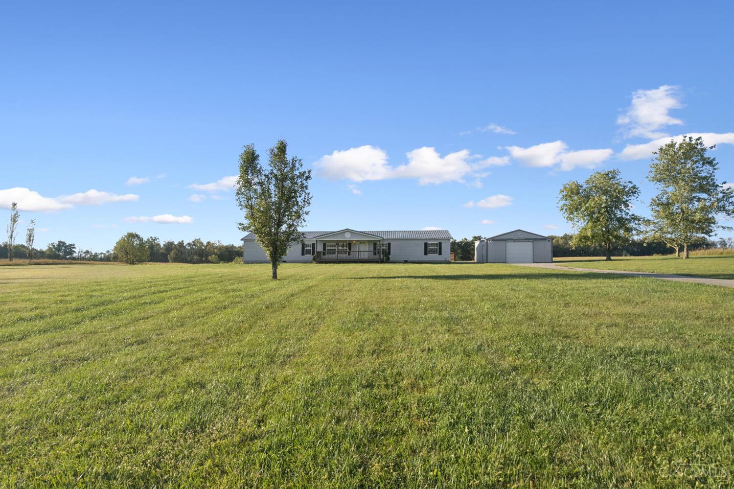 7986 Black Road Property Photo 4