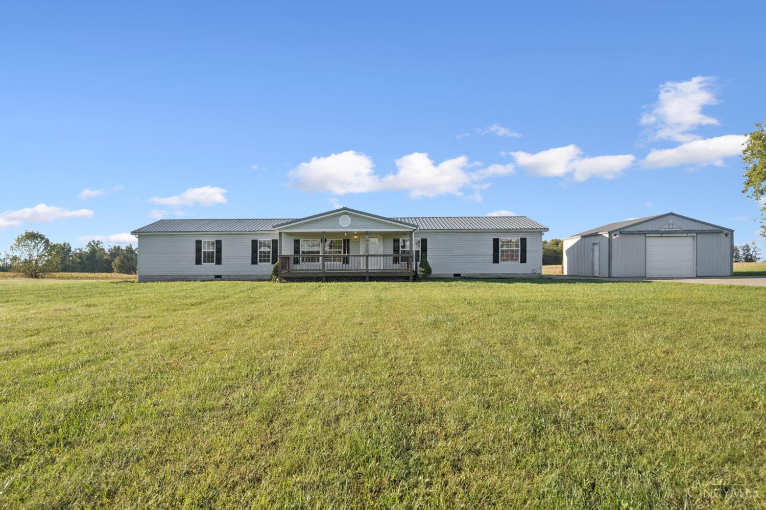 7986 Black Road Property Photo 6