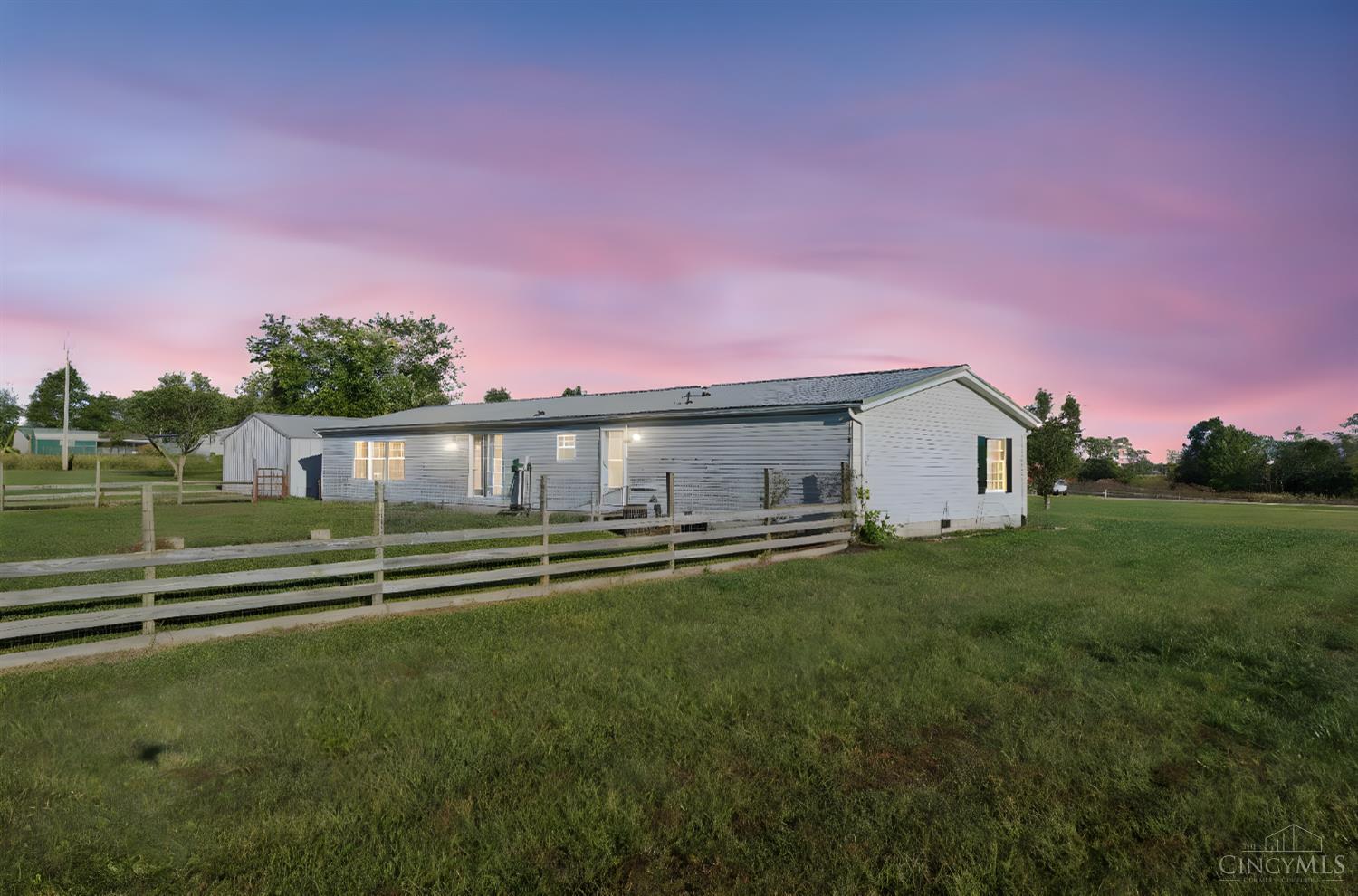 7986 Black Road Property Photo 7