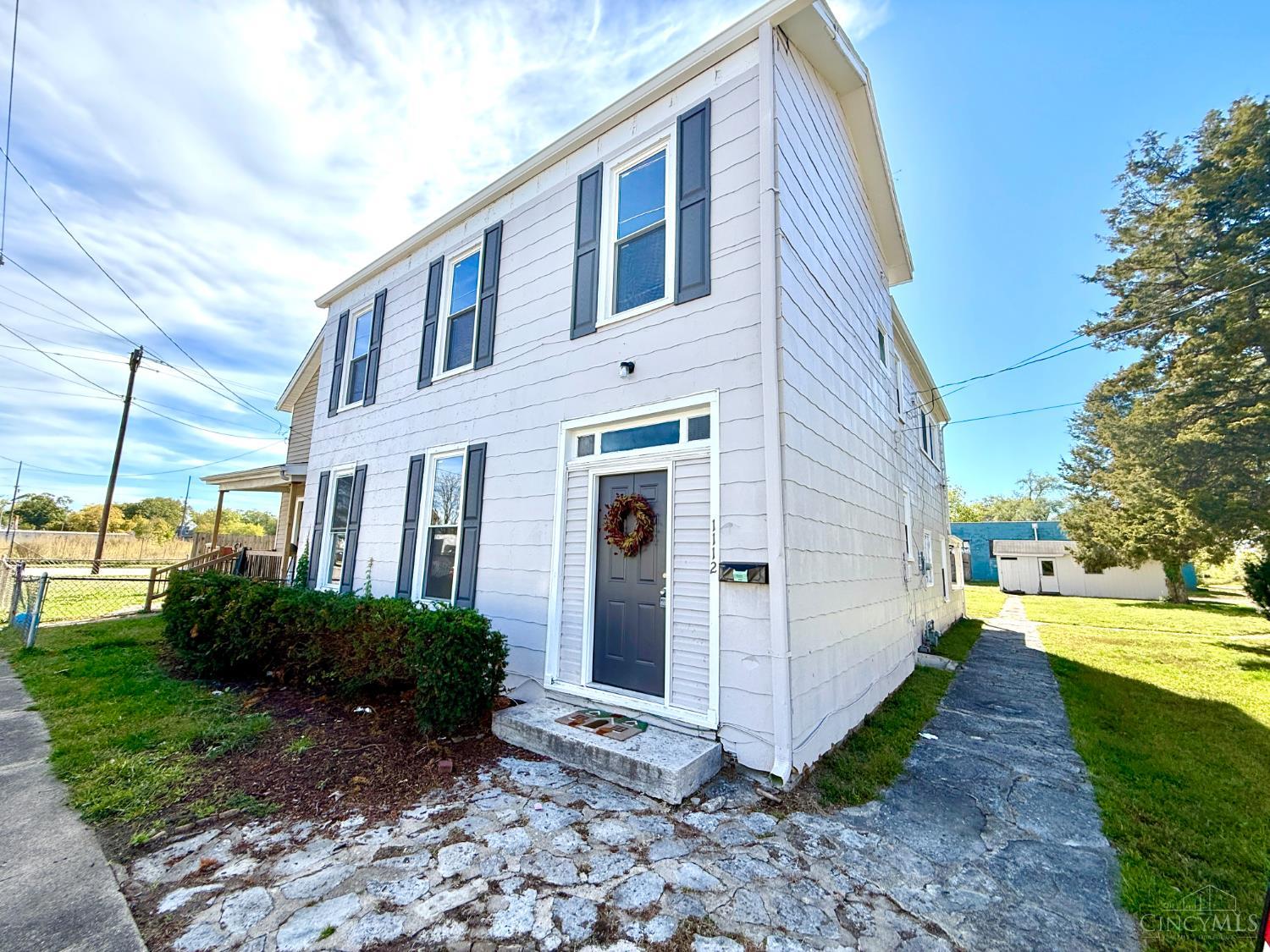 1112 Girard Avenue Property Photo 2