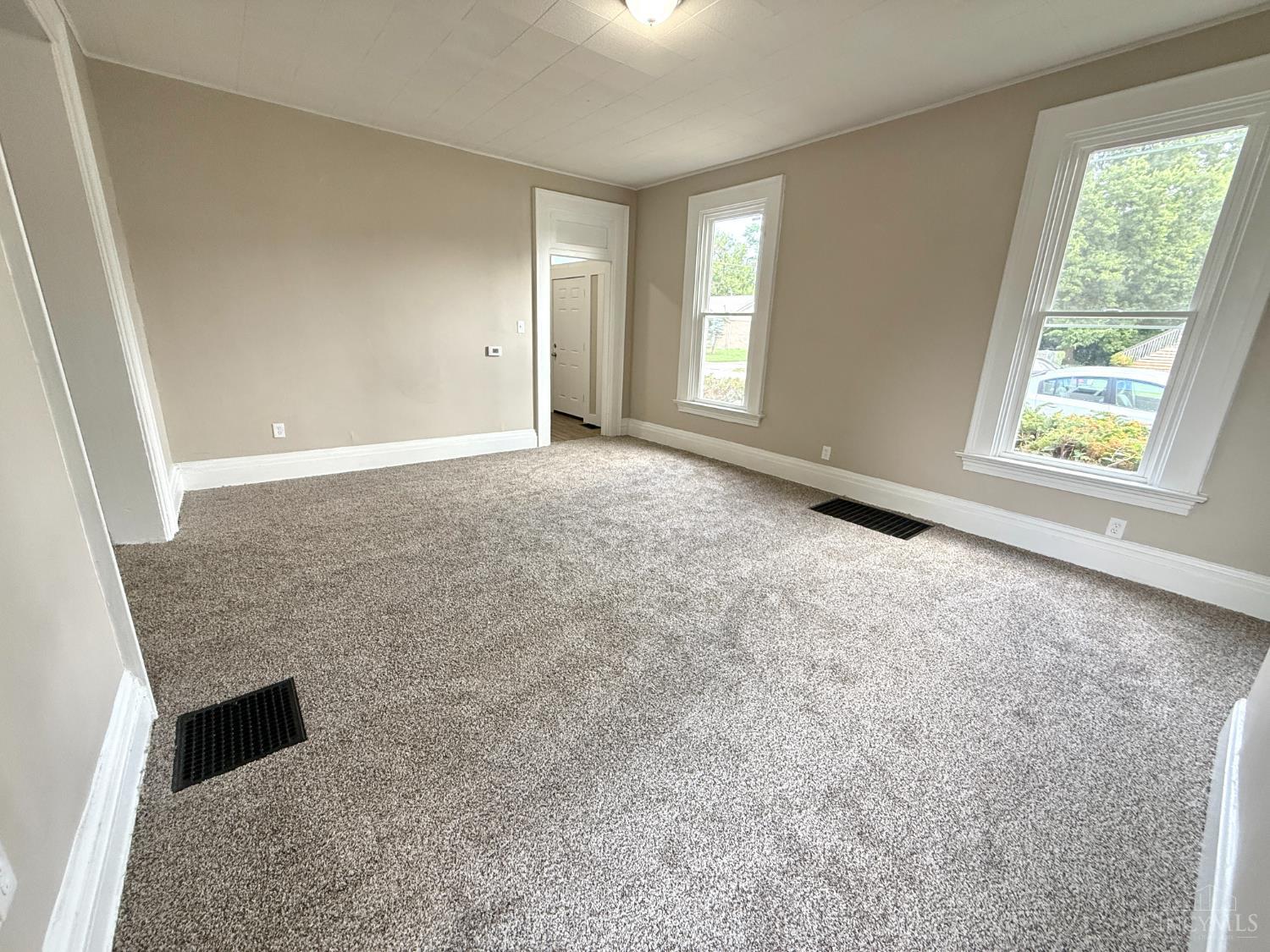 1112 Girard Avenue Property Photo 9