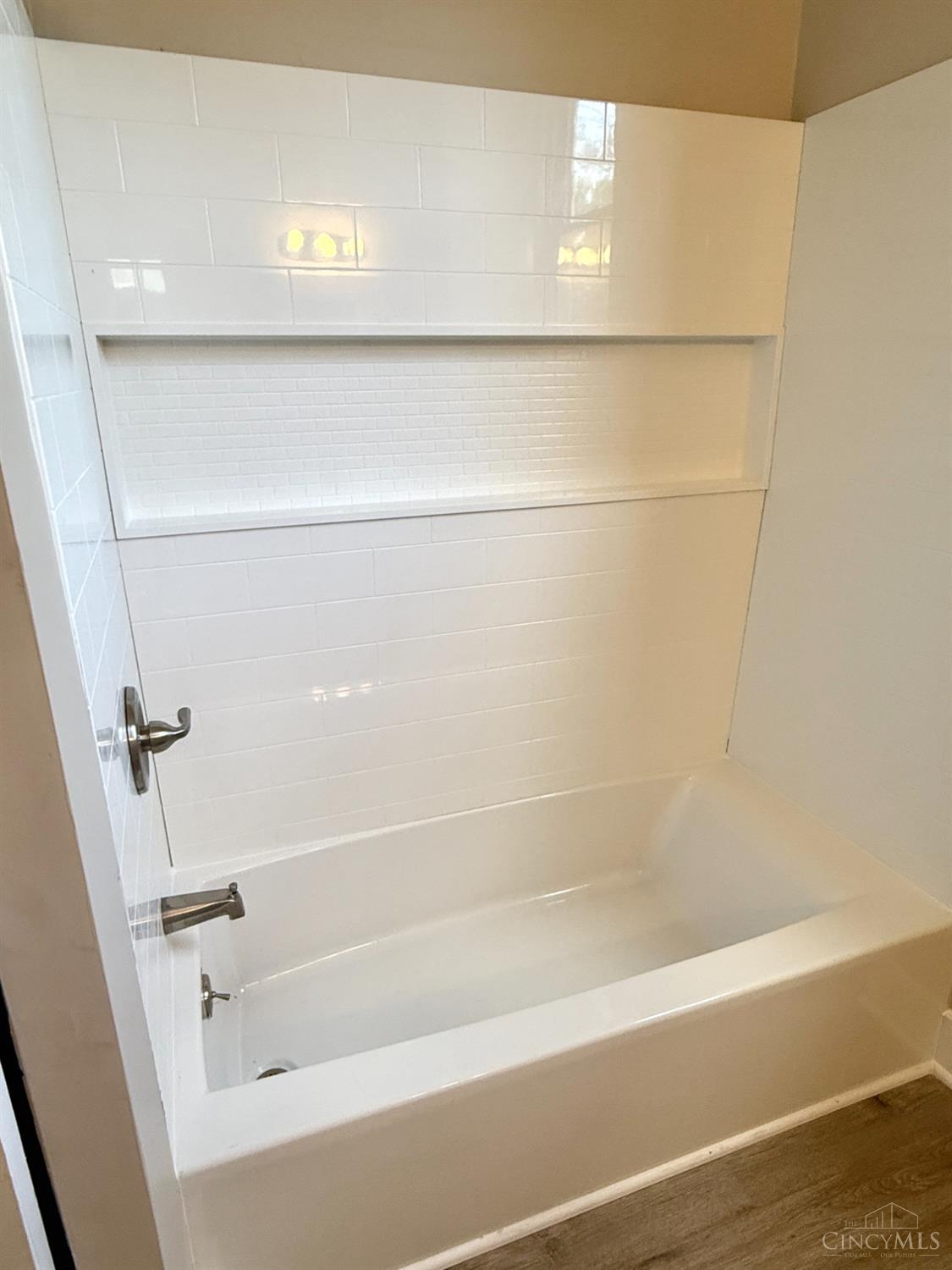 1112 Girard Avenue Property Photo 27