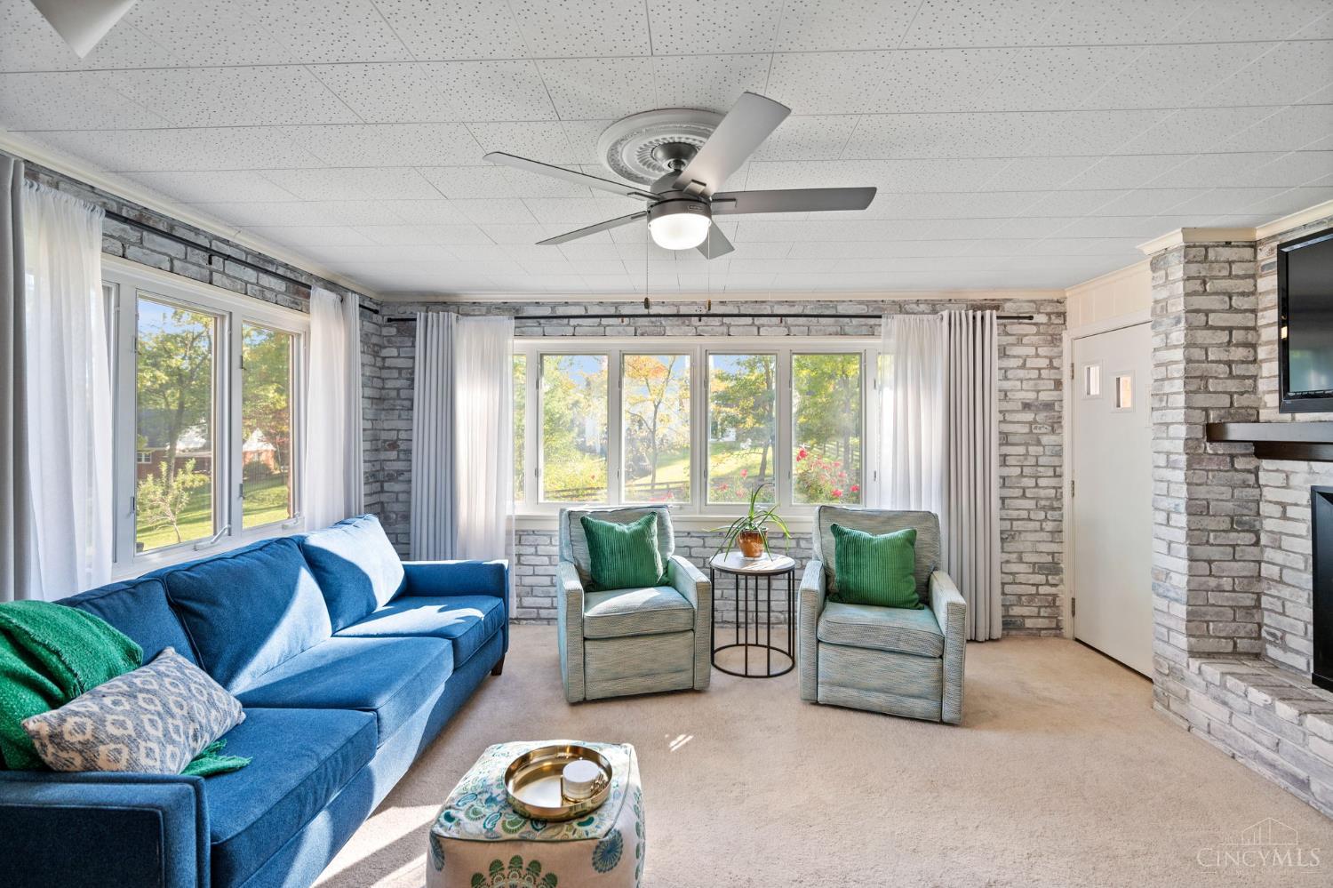 7351 Miami Hills Drive Property Photo 14