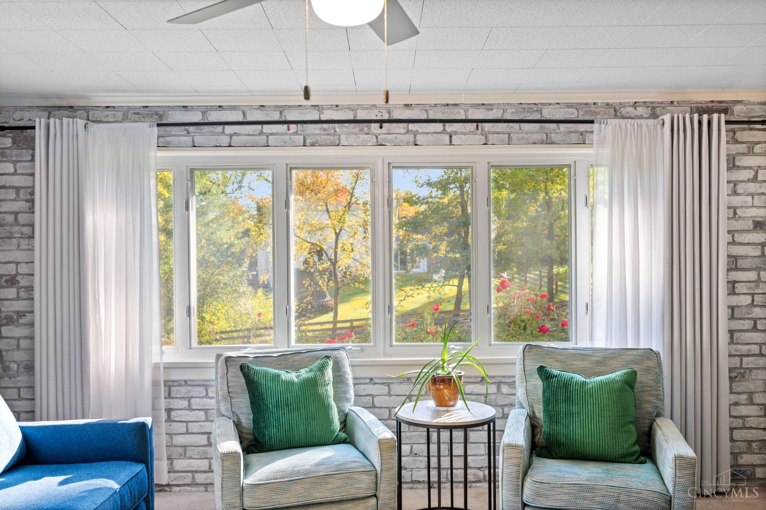 7351 Miami Hills Drive Property Photo 17