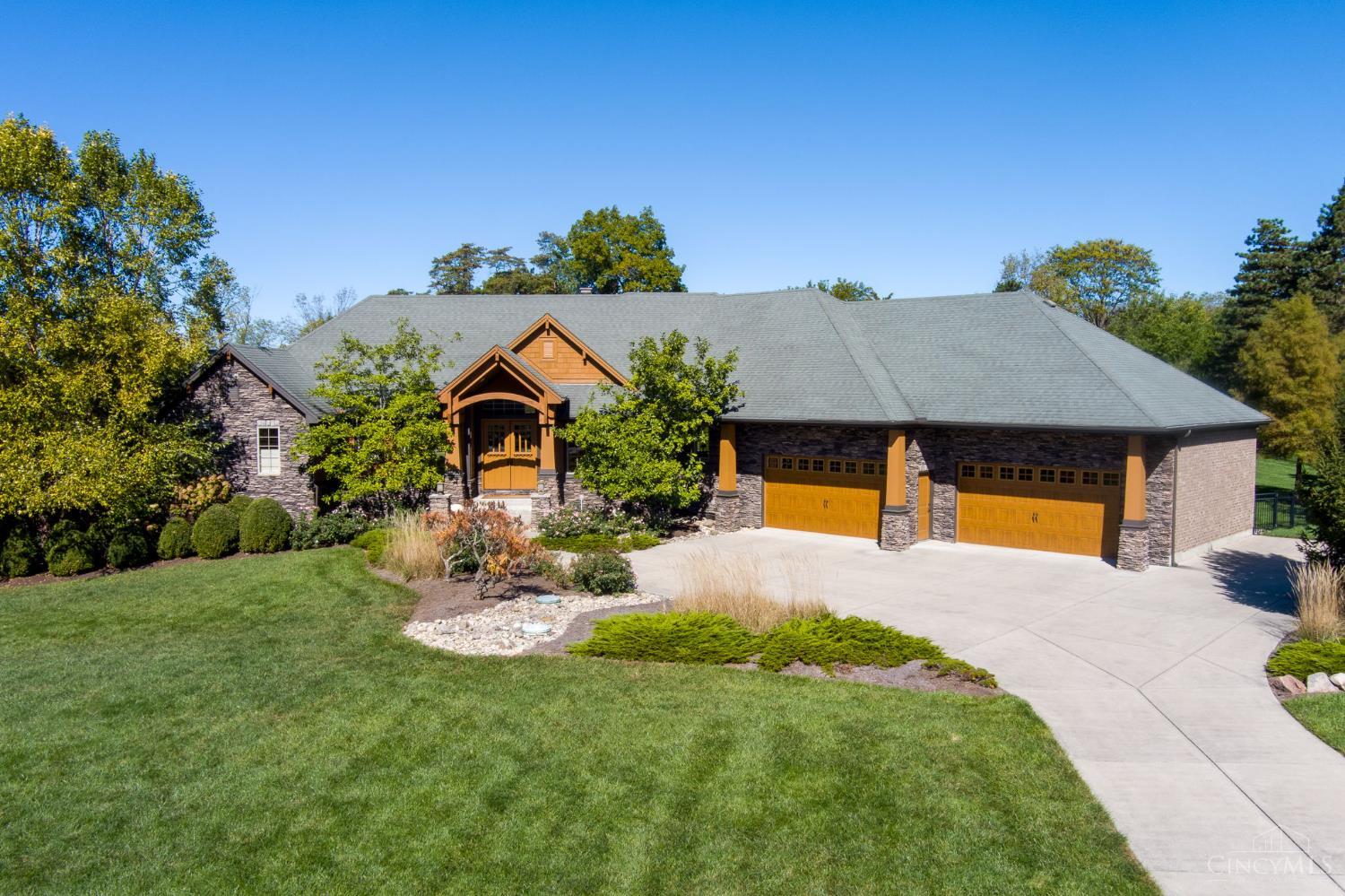 5199 Medlar Road Property Photo 2