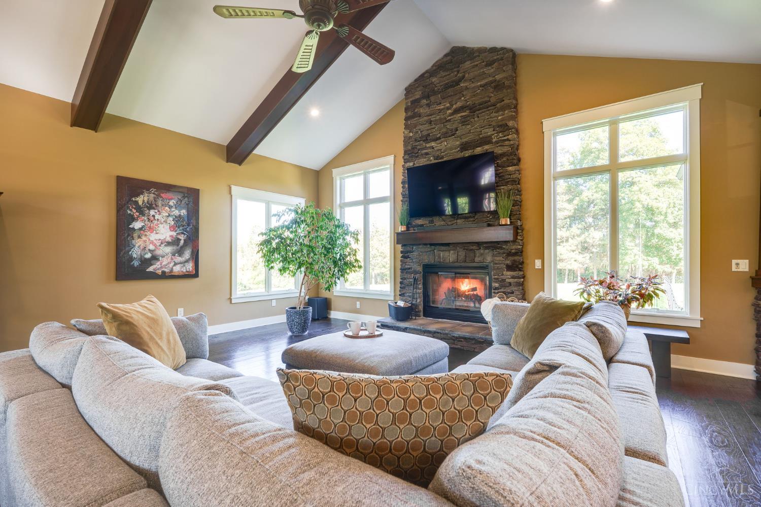 5199 Medlar Road Property Photo 12