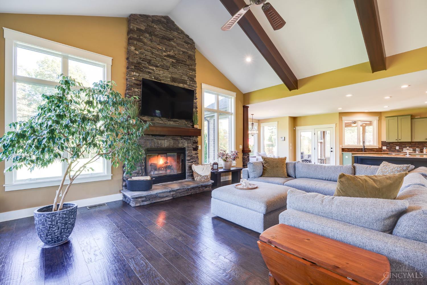 5199 Medlar Road Property Photo 13