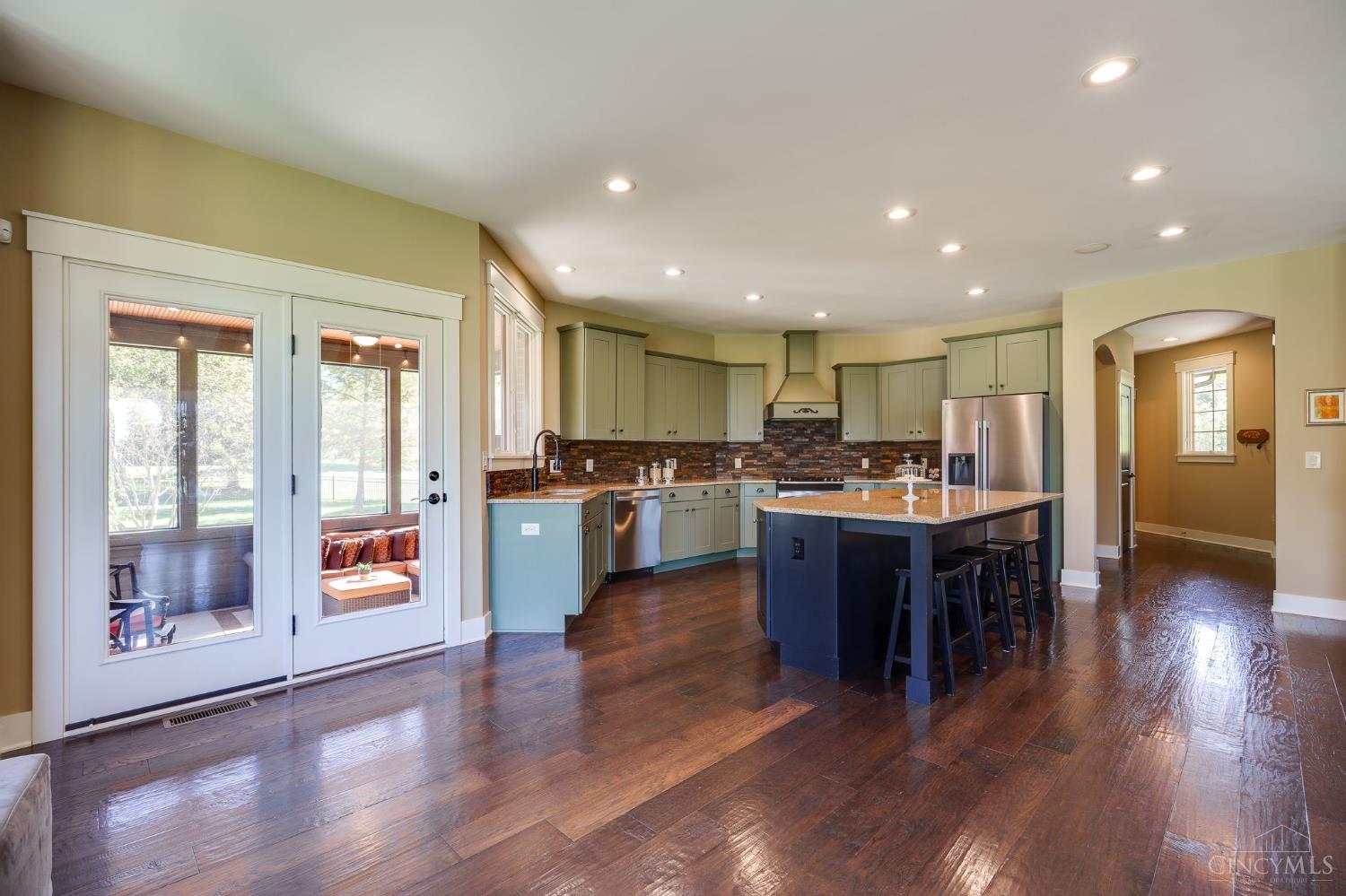 5199 Medlar Road Property Photo 23