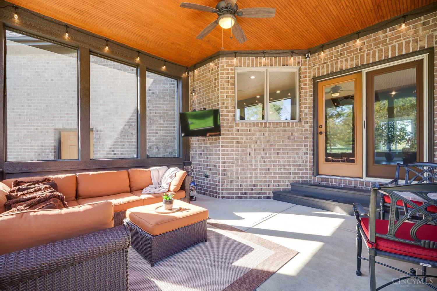 5199 Medlar Road Property Photo 26