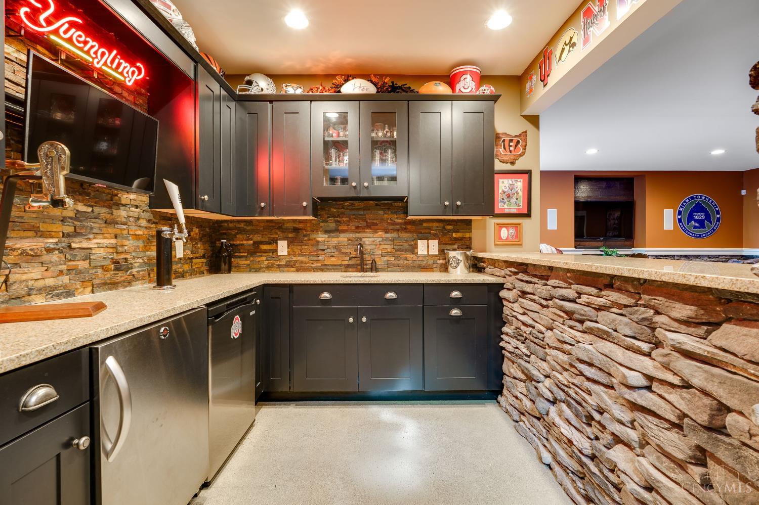 5199 Medlar Road Property Photo 43