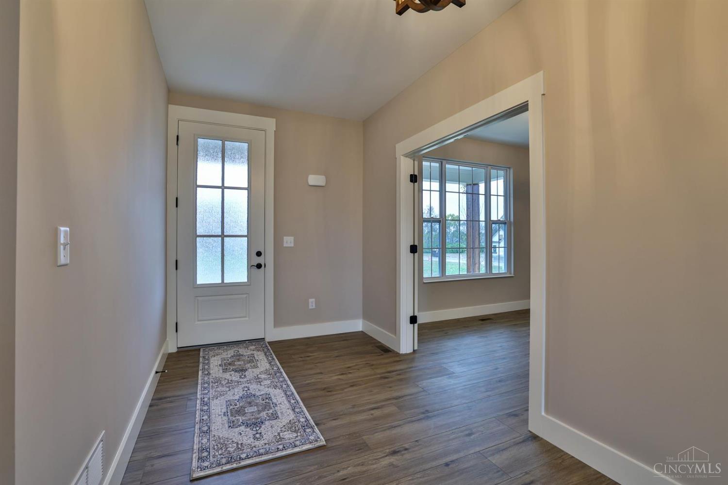 3704 Silax Drive Property Photo 4