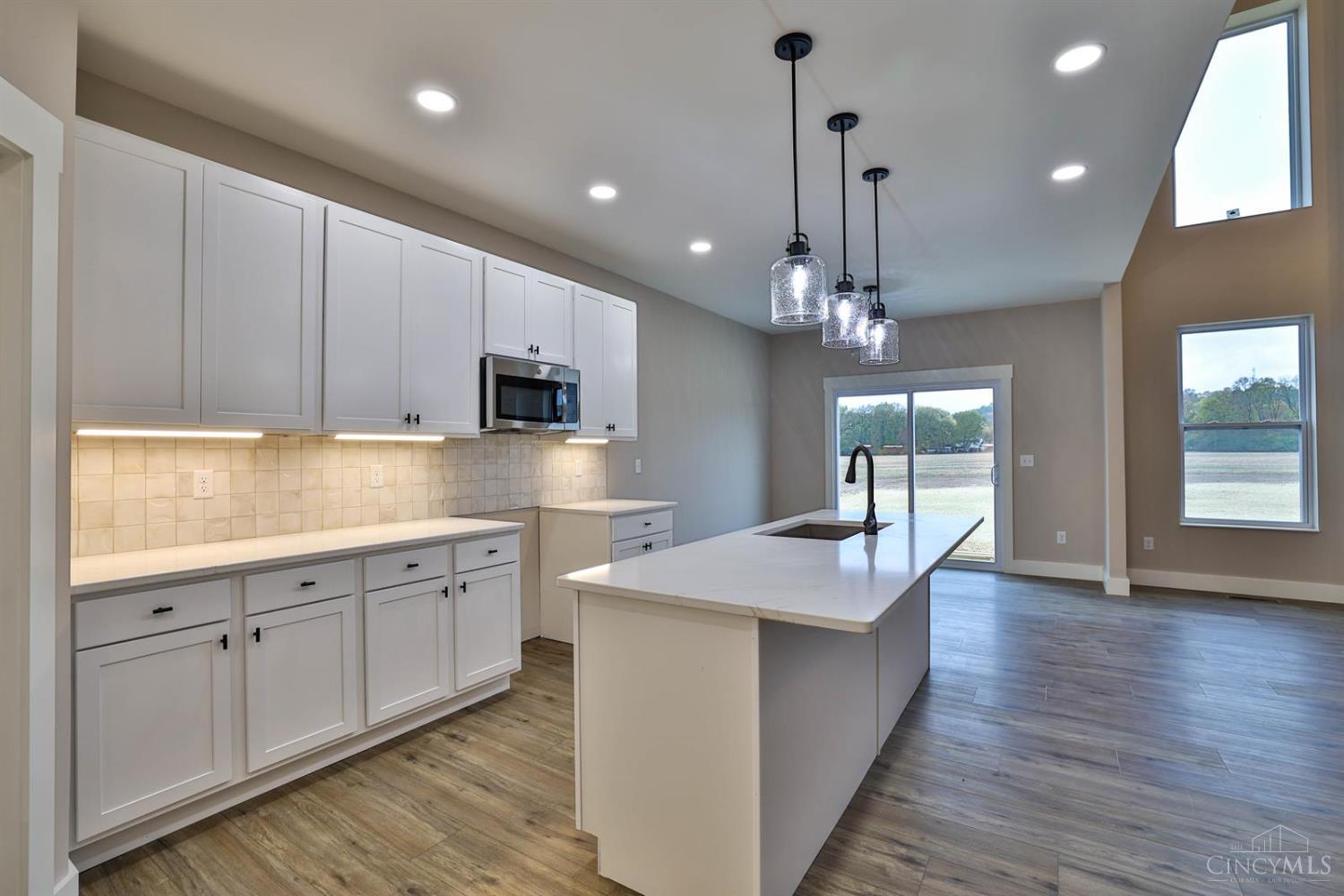 3704 Silax Drive Property Photo 12