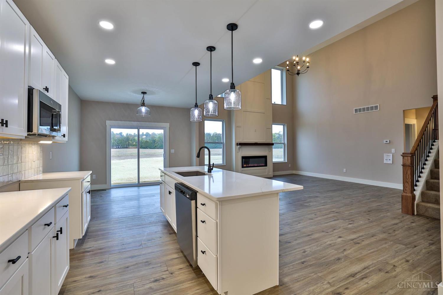 3704 Silax Drive Property Photo 13