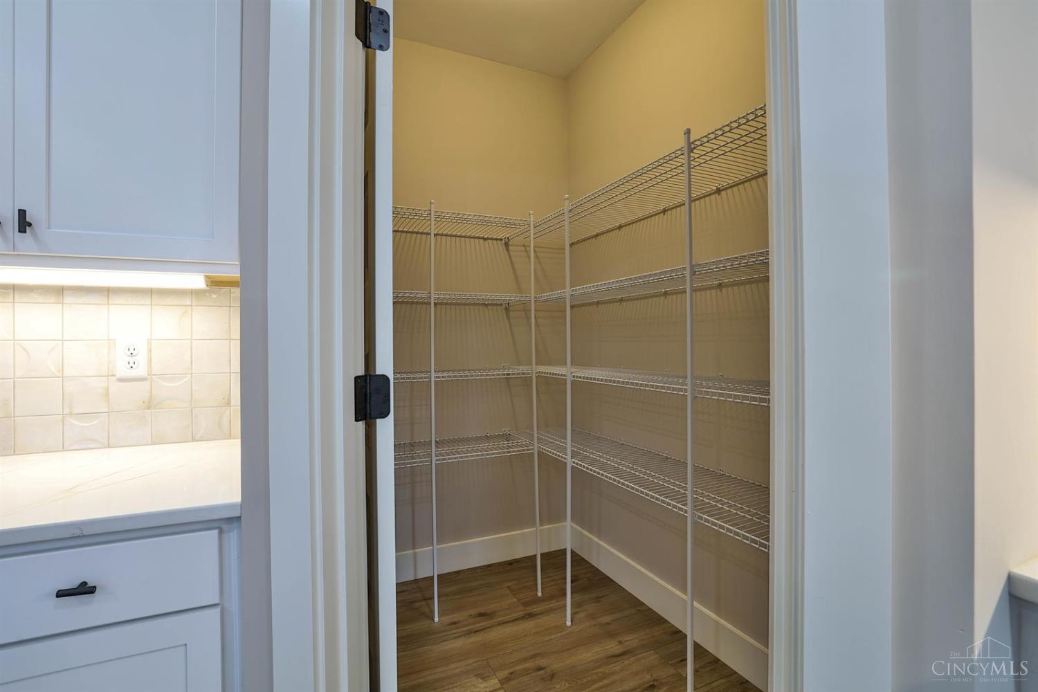 3704 Silax Drive Property Photo 14