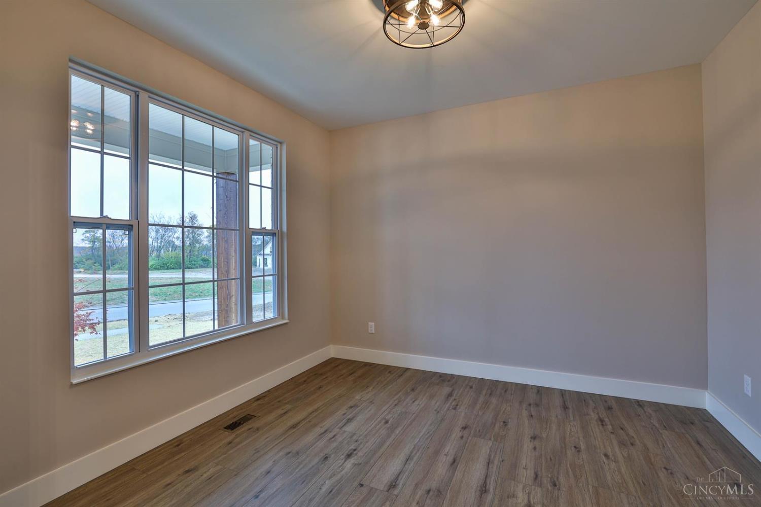 3704 Silax Drive Property Photo 15