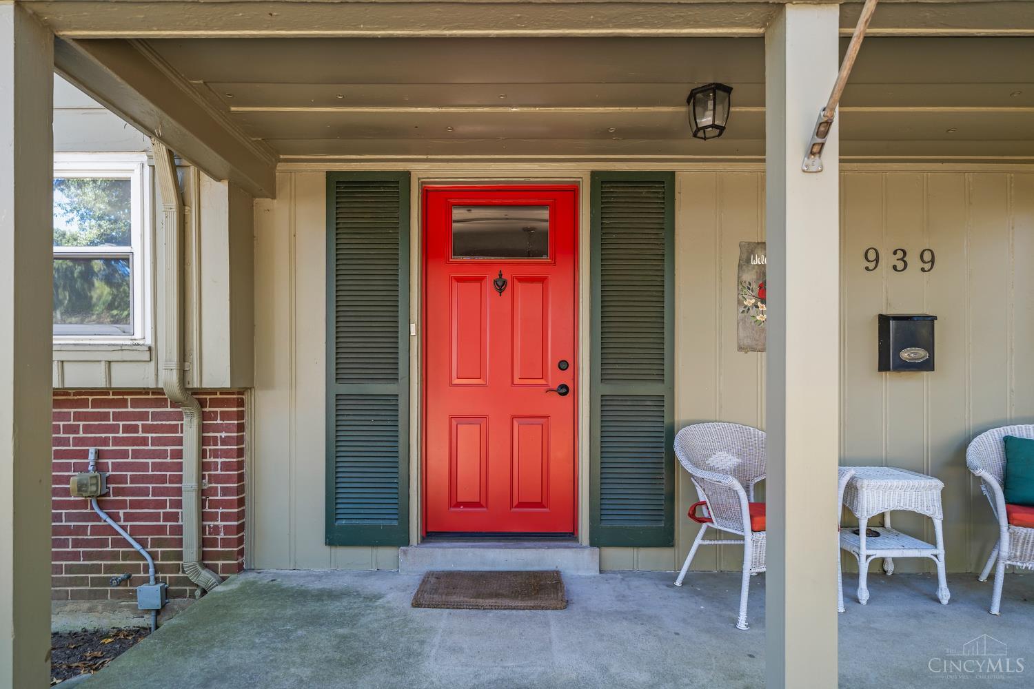 939 Timber Trail Property Photo 4