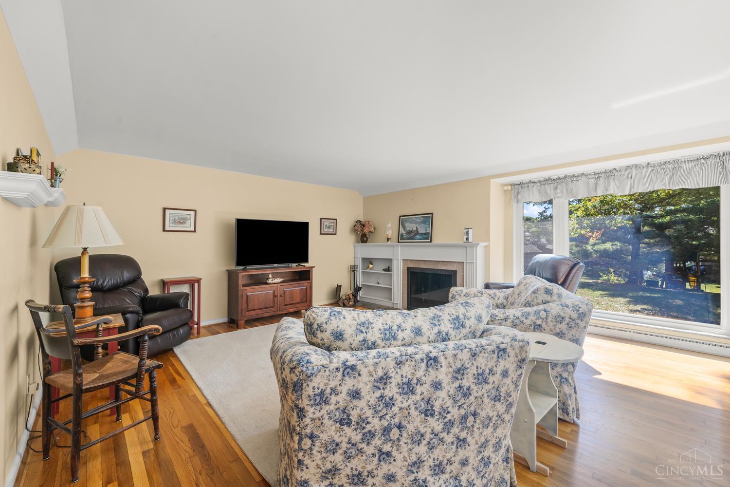 939 Timber Trail Property Photo 8