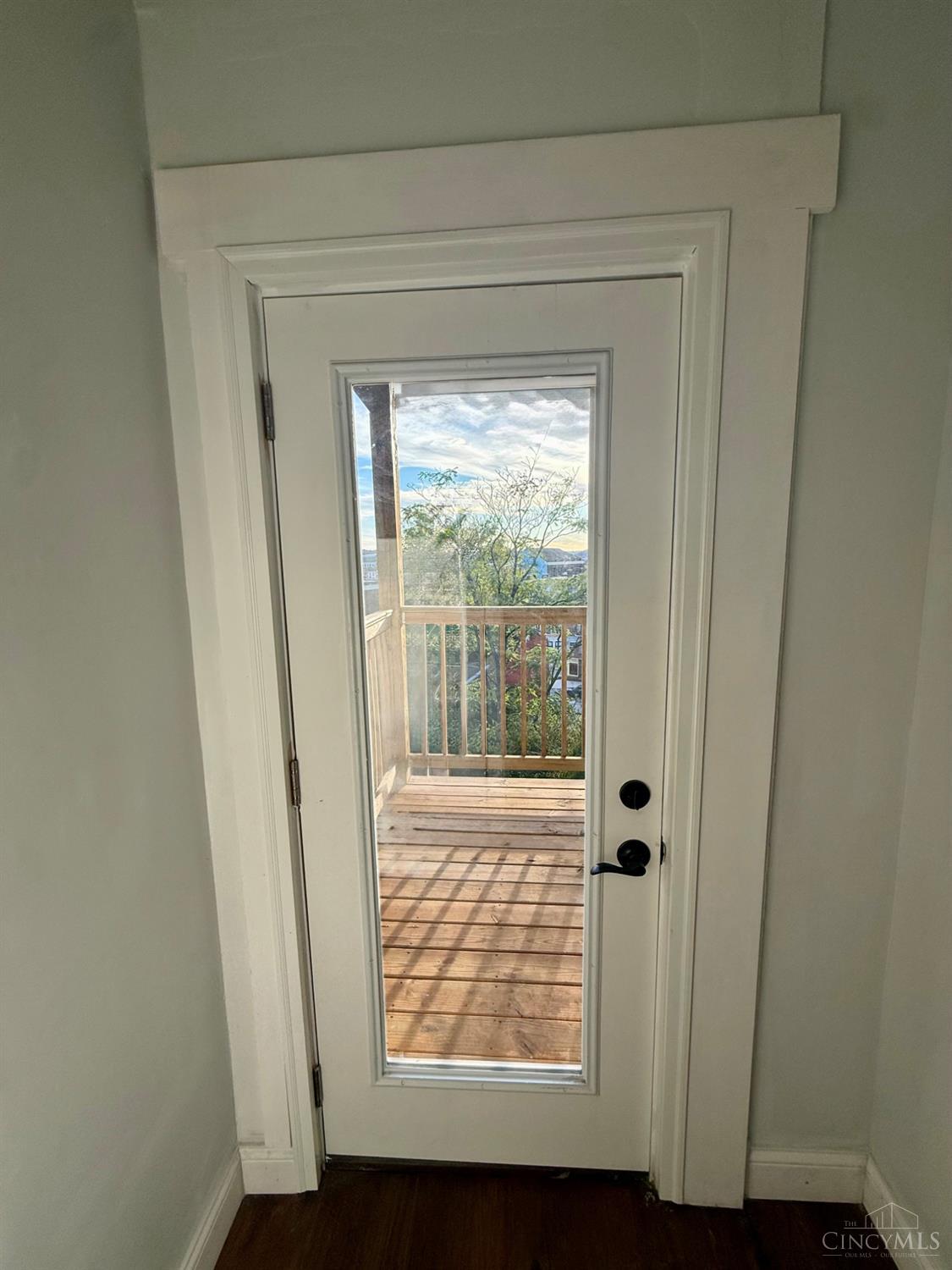 E 39 Clifton Avenue Property Photo 13