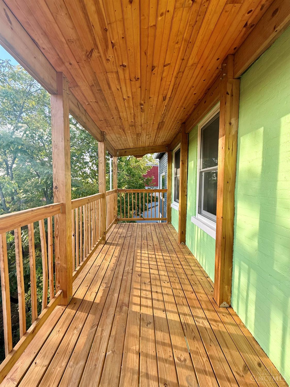 E 39 Clifton Avenue Property Photo 14