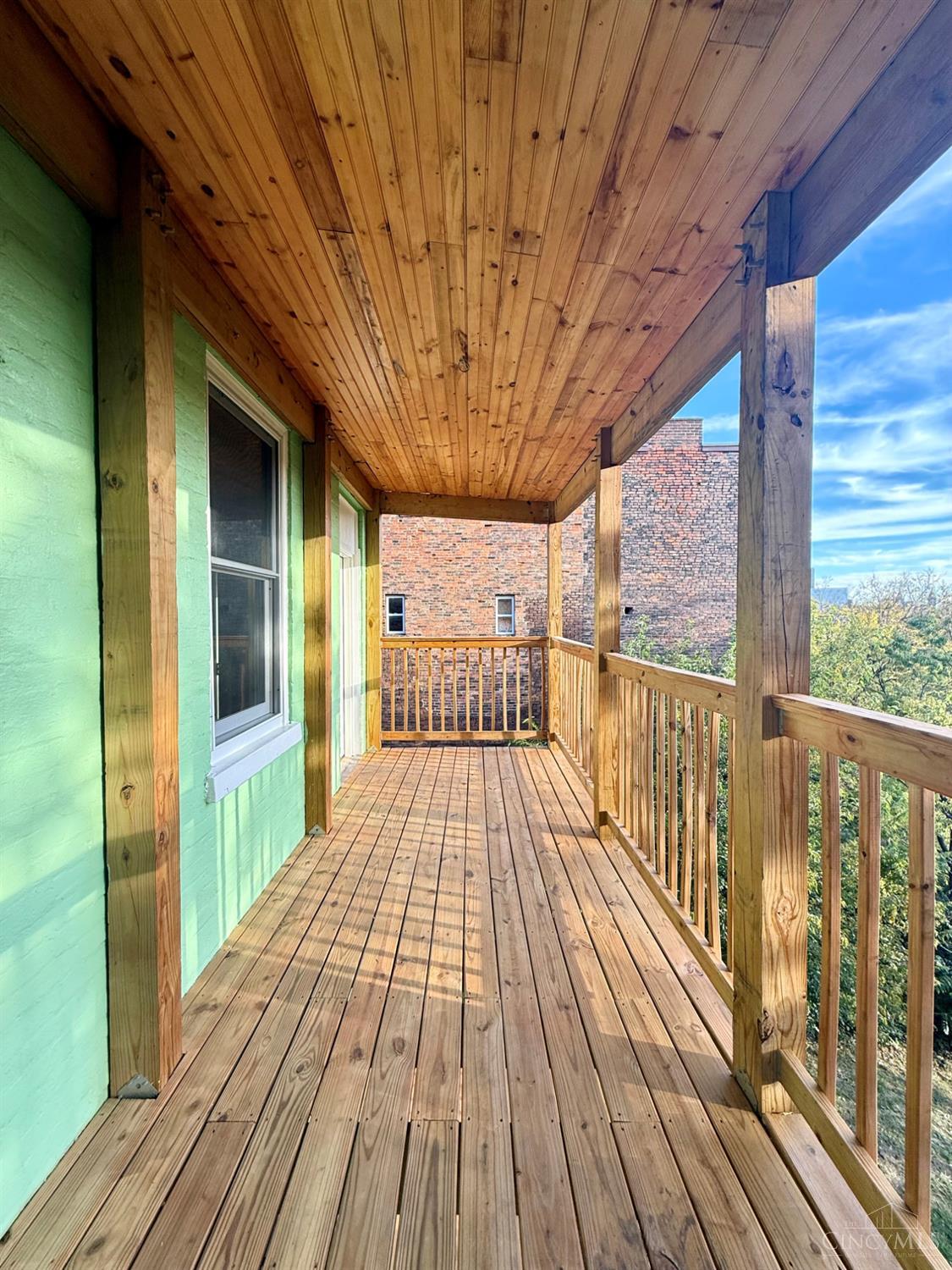 E 39 Clifton Avenue Property Photo 15