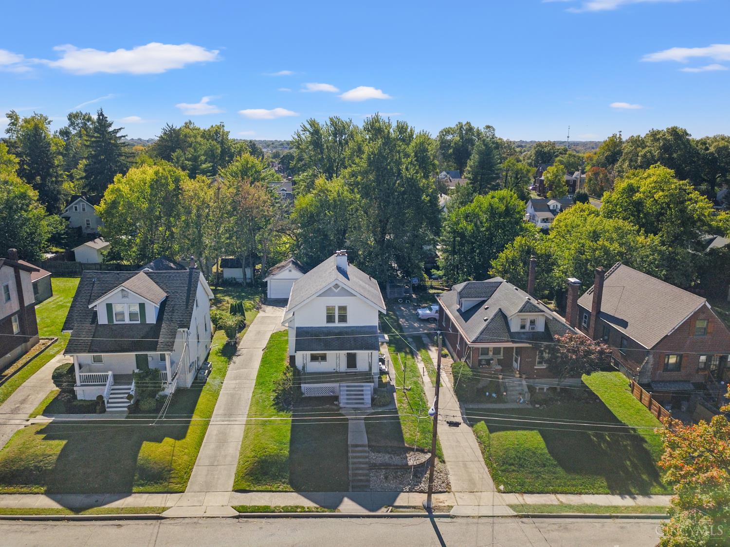 4207 Harding Avenue Property Photo 1