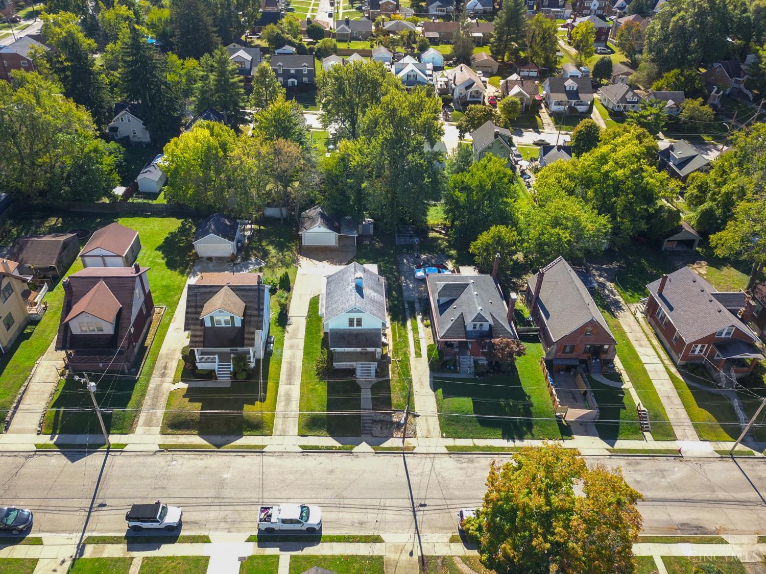 4207 Harding Avenue Property Photo 4