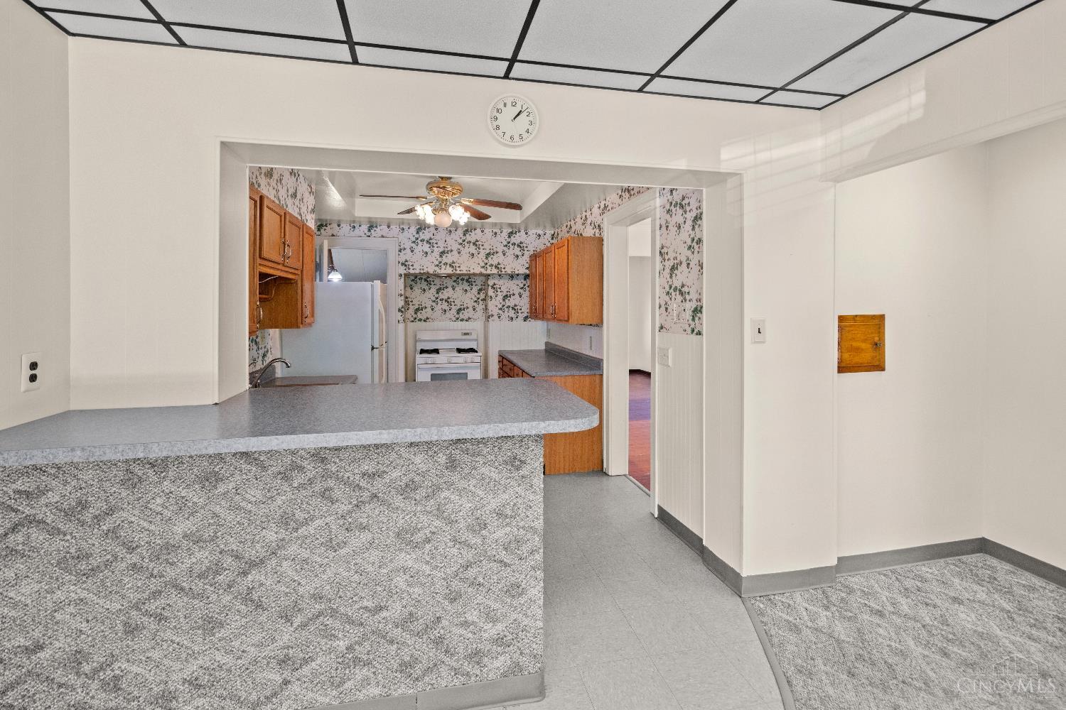 4207 Harding Avenue Property Photo 12