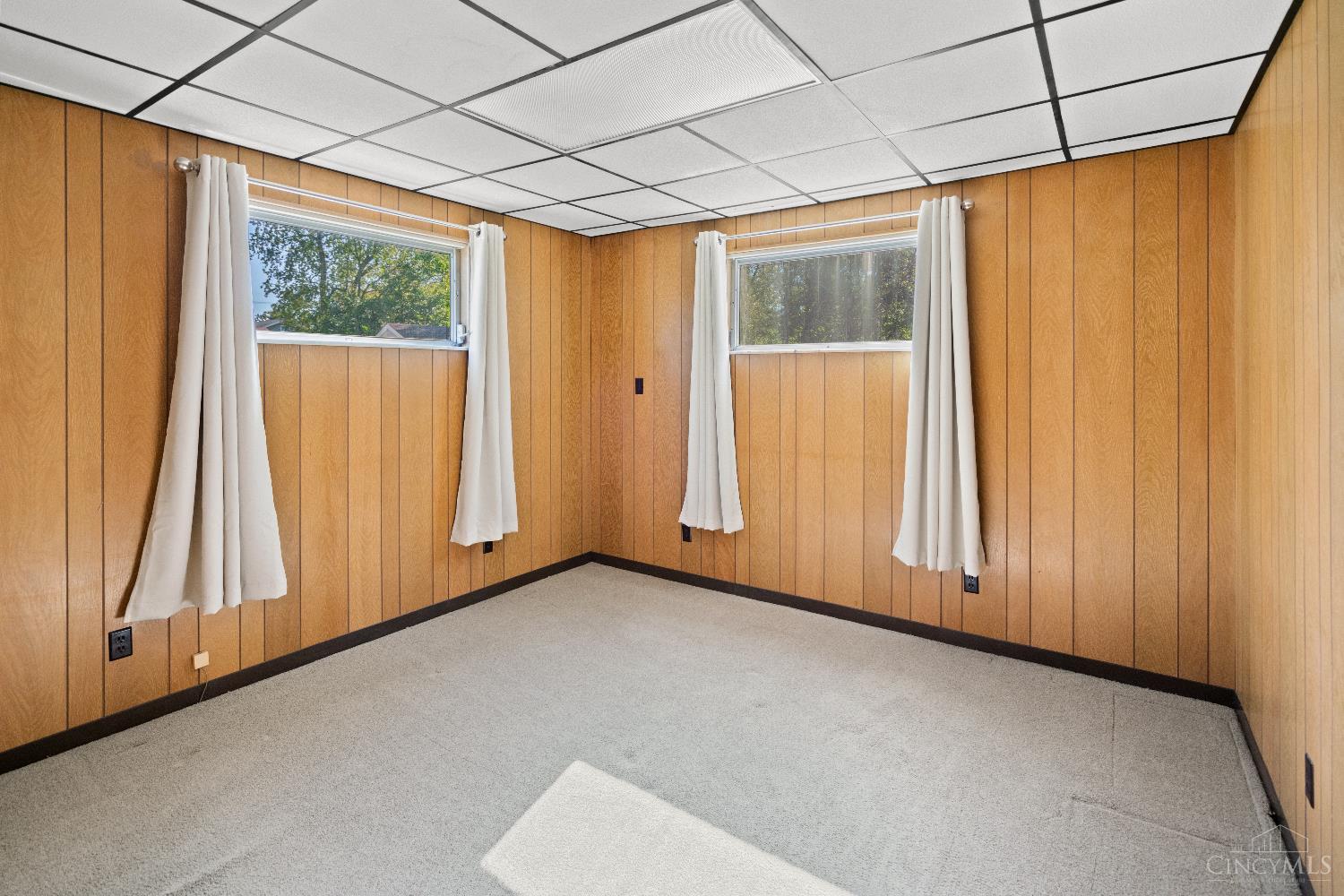 4207 Harding Avenue Property Photo 15