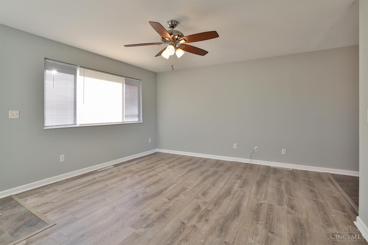 4633 Summerside Road Property Photo 3