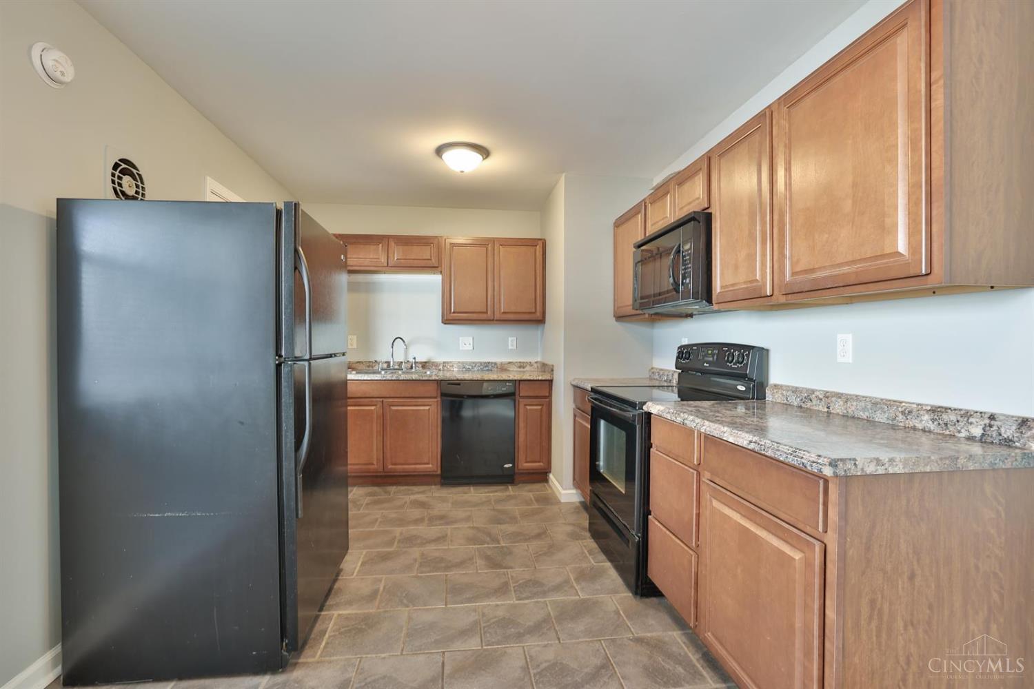 4633 Summerside Road Property Photo 6