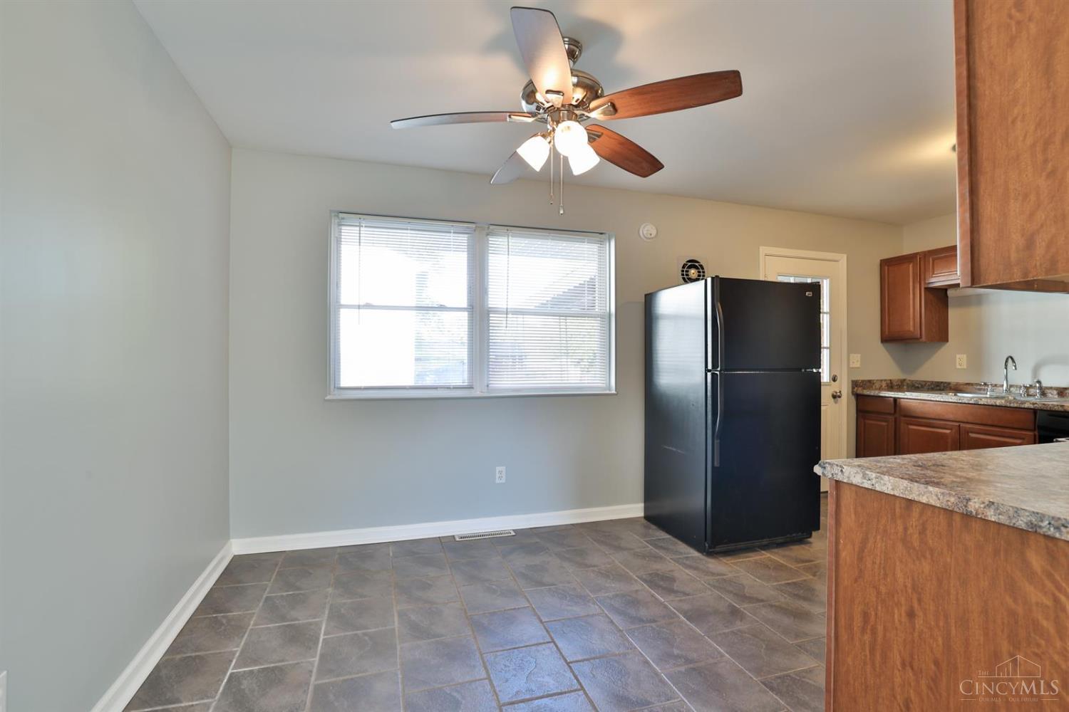 4633 Summerside Road Property Photo 8